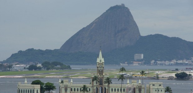 http://www.habiafrica.de/wp/wp-content/uploads/2012/05/Zuckerhut-in-Rio-de-Janeiro_1.jpg