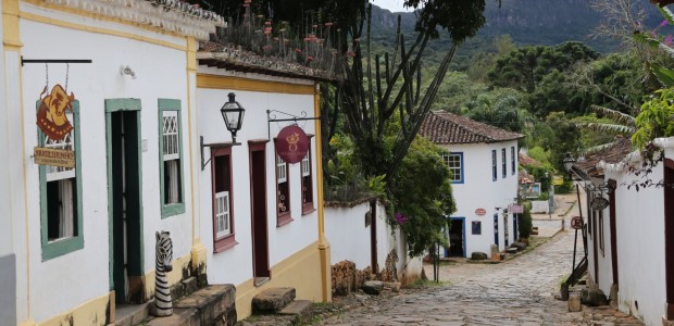 http://www.habiafrica.de/wp/wp-content/uploads/2015/05/14.Übliche-Straßen-in-Tiradentes_1.jpg