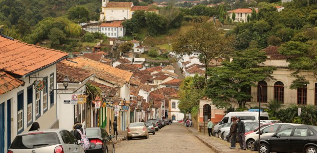 http://www.habiafrica.de/wp/wp-content/uploads/2015/05/23.Kolonialstadt-Ouro-Preto-Minas-Gerais_2.jpg