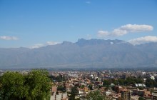 http://www.habiafrica.de/wp/wp-content/uploads/2015/06/13.-Blick-auf-Cochabamba-Bolivien_2.jpg