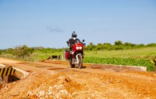 http://www.habiafrica.de/wp/wp-content/uploads/2015/06/16.-Harald-und-seine-Africa-Twin_2.jpg