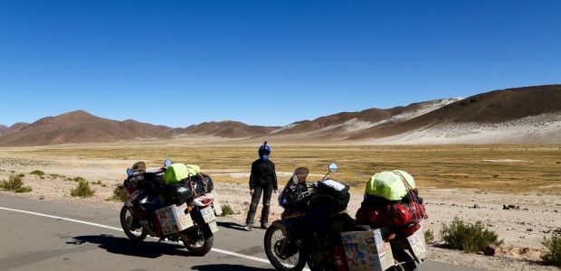 http://www.habiafrica.de/wp/wp-content/uploads/2015/07/31.-Wegstrecke-nach-Uyuni_2.jpg