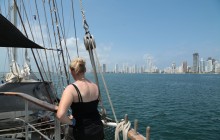 http://www.habiafrica.de/wp/wp-content/uploads/2015/09/Ausfahrt-aus-der-Bucht-von-Cartagena_2.jpg