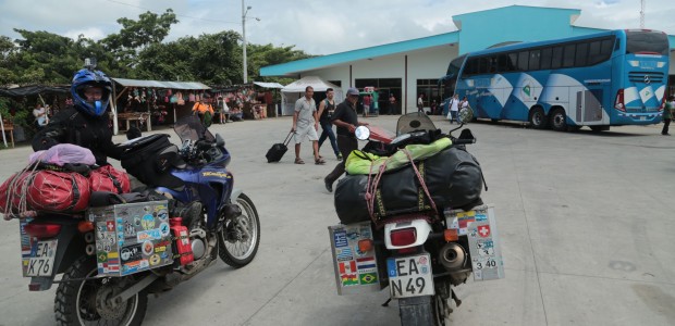 http://www.habiafrica.de/wp/wp-content/uploads/2015/10/17.-An-der-Grenze-von-Costa-Rica-nach-Nicaragua_2.jpg