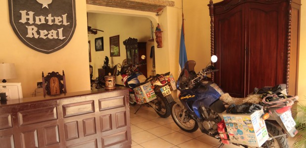 http://www.habiafrica.de/wp/wp-content/uploads/2015/10/19.-Gut-geparckt-im-Hotel-Real-in-León-Nicaragua_2.jpg