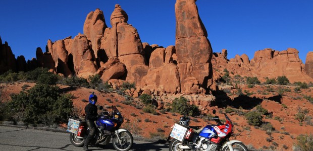 http://www.habiafrica.de/wp/wp-content/uploads/2015/11/10.-Bizarre-Felsen-aus-Sandstein-im-Arches-NP-Utah-USA_2.jpg