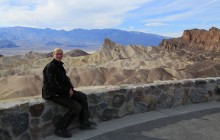 http://www.habiafrica.de/wp/wp-content/uploads/2015/11/4d.-Am-Zabriski-Point-im-Death-Valley-Kalifornien_2.jpg