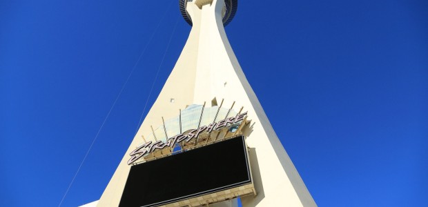 http://www.habiafrica.de/wp/wp-content/uploads/2015/11/5c.-Mächtig-hoch-der-Stratosphere-Tower-in-Las-Vegas_2.jpg