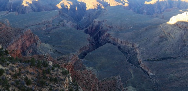 http://www.habiafrica.de/wp/wp-content/uploads/2015/11/7b.-Blick-in-den-Canyon-Grand-Canyon-Arizona_2.jpg