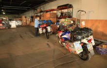 http://www.habiafrica.de/wp/wp-content/uploads/2015/12/39.-Abgabe-der-Bikes-in-Linden-New-Jersey-zur-Verschiffung-nach-Deutschland_2.jpg